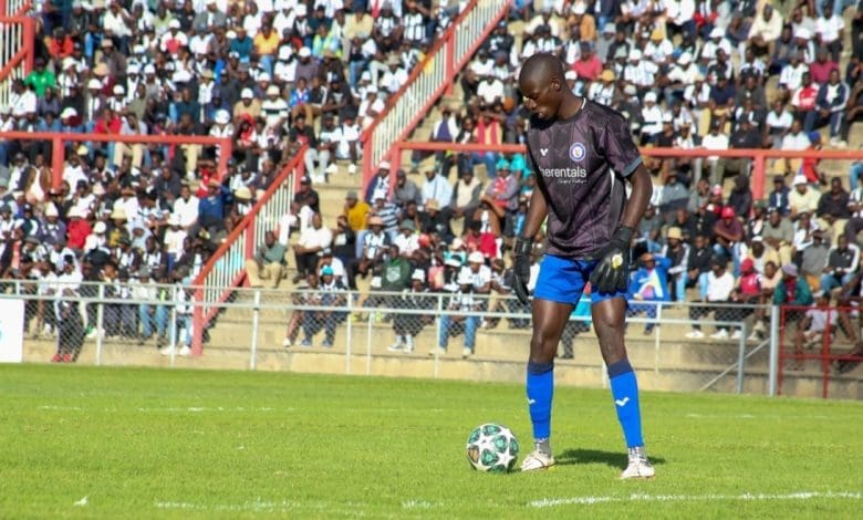 Two PSL targeting Marshal Takarinda of Herentals College FC
