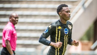 Outgoing Kaizer Chiefs' Siphesihle Tati showing off his DStv Diski Challenge gold medal