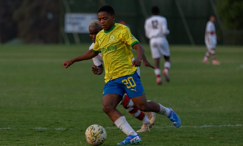 The 17-year-old midfielder, Lizalise Mahumza in action for Mamelodi Sundowns
