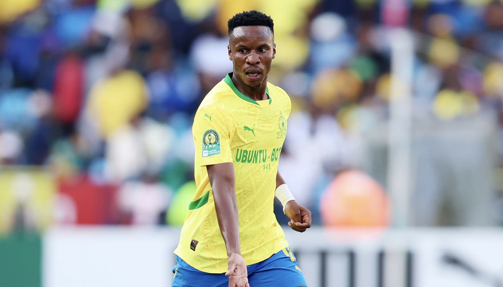 Mamelodi Sundowns star Themba Zwane in action 