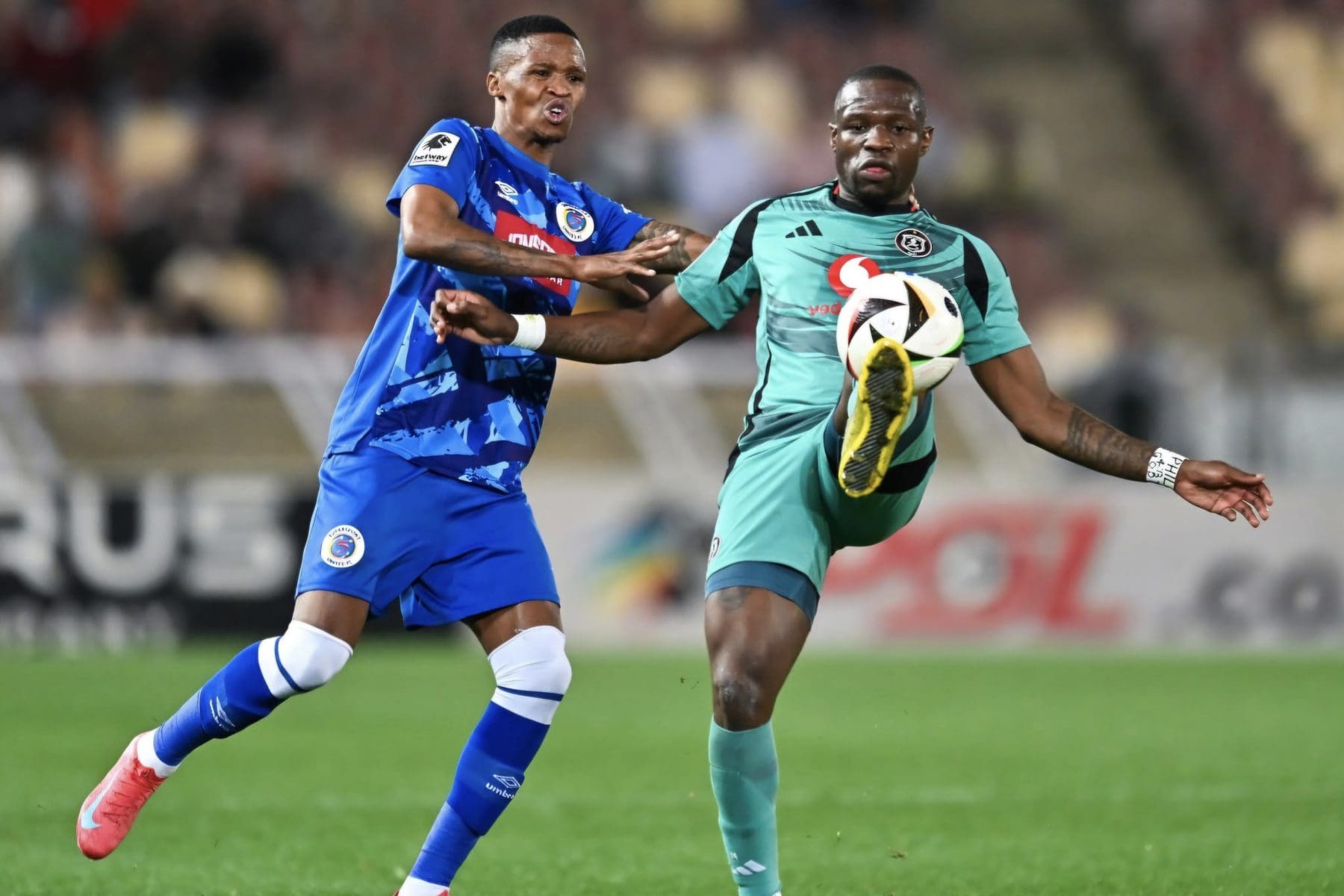 Tshegofatso Mabasa in action for Orlando Pirates against SuperSport United 
