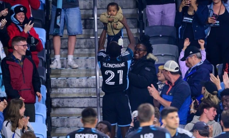 Bongokuhle Hlongwane celebrating a Minnesota United goal with his family