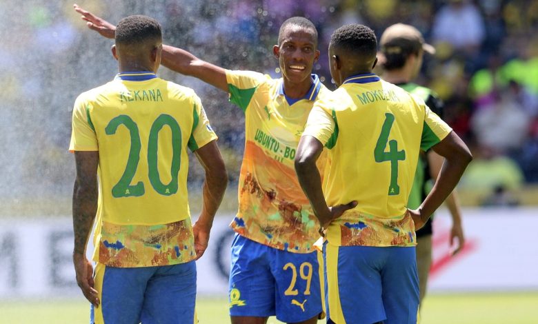 Divine Lunga and his Mamelodi Sundowns teammates