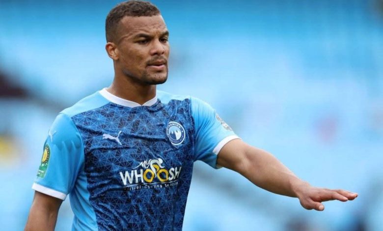 Fagrie Lakay in Pyramids FC colors