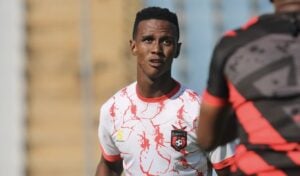 TS Galaxy defender Khulumani Ndamane in action