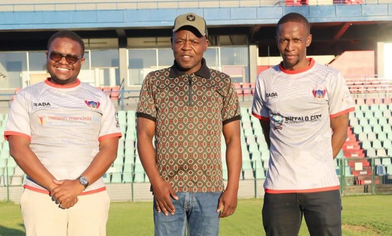 Sinethemba Badela, Chippa Mpengesi and Sinesipho Mali taking an official picture