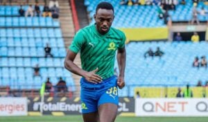 Mamelodi Sundowns striker Peter Shalulile running