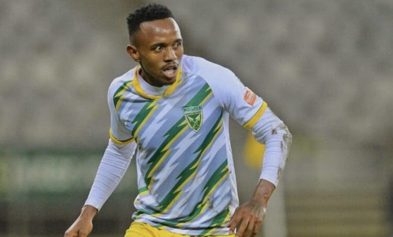Golden Arrows defender Sicelokuhle Hlatshwayo in action