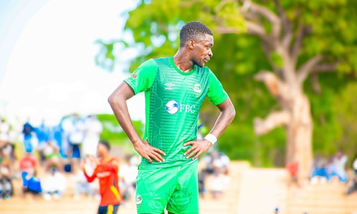 Thandolwenkosi Ngwenya in FC Platinum colors