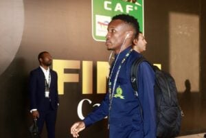 Themba Zwane of Mamelodi Sundowns walking