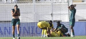 Gabriela Salgado with her Banyana Banyana teammates