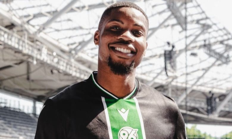 Hannover 96 new centre-back Ime Okon during unveiling