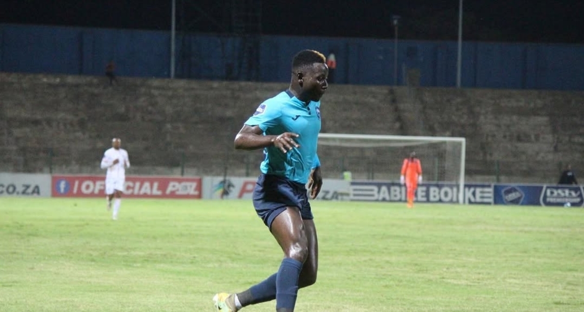 Khuda Muyaba in action for Richards Bay FC