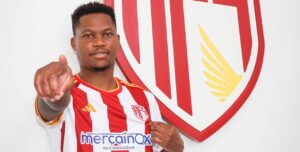 Kobamelo Kodisang unveiled by AVS Futebol SAD