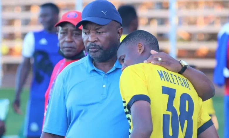 Onke Moletshe and Jomo Sono at Jomo Cosmos