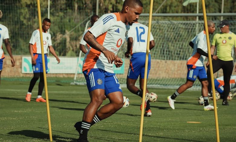Oswin Appollis of Orlando Pirates at training
