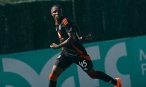 Tshepang Moremi in action for Orlando Pirates