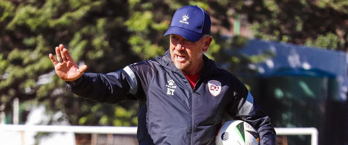 Sekhukhune United head coach Eric Tinkler conducting a training session