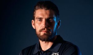 Cape Town City FC unveil Dutch goalkeeper Mickey van der Hart