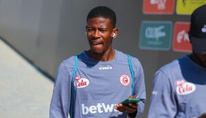 Neo Maema arriving for a training session at Simba SC