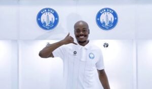 Percy Tau doing a phone call sign at new club Thep Xanh Nam Dinh F.C.