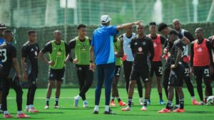 Abdeslam Ouaddou instructing Orlando Pirates players