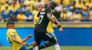 Evidence Makgopa in action for Orlando Pirates