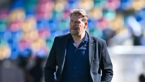 Luc Eymael walking