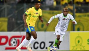 Mamelodi Sundowns and Marumo Gallants in the Carling Knockout Cup