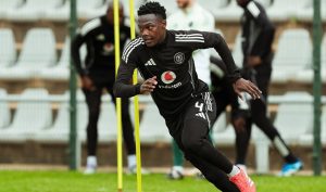 Thabiso Sesane training with Orlando Pirates