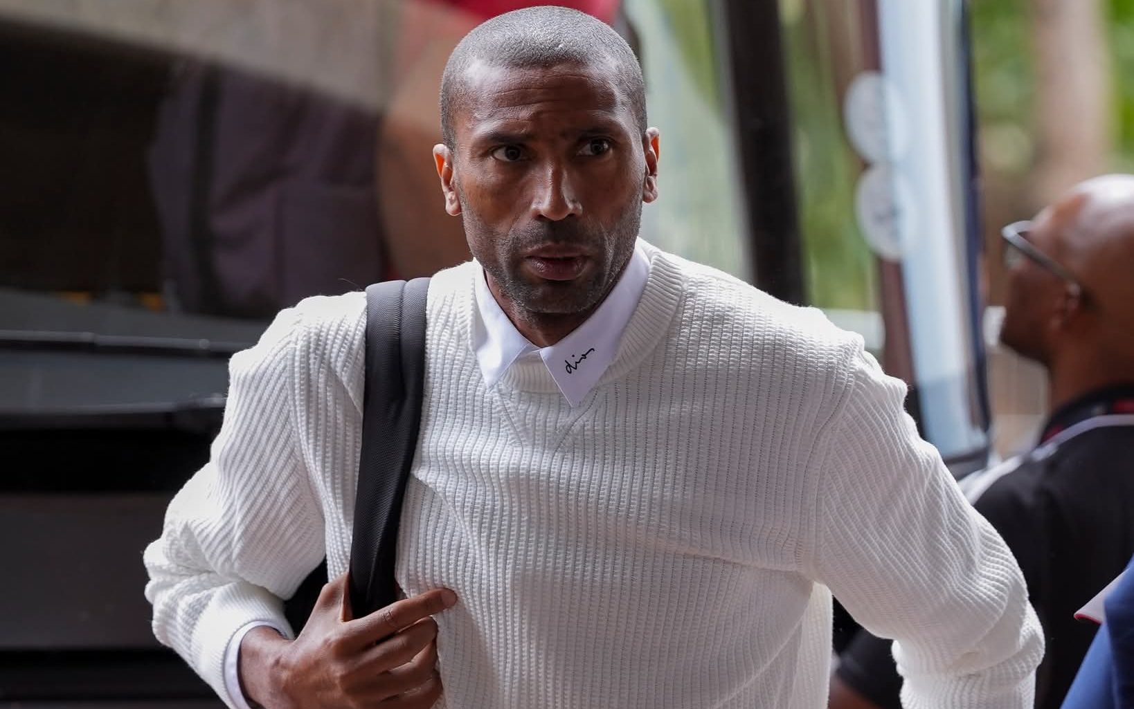 Abdeslam Ouaddou arriving at the stadium with Orlando Pirates