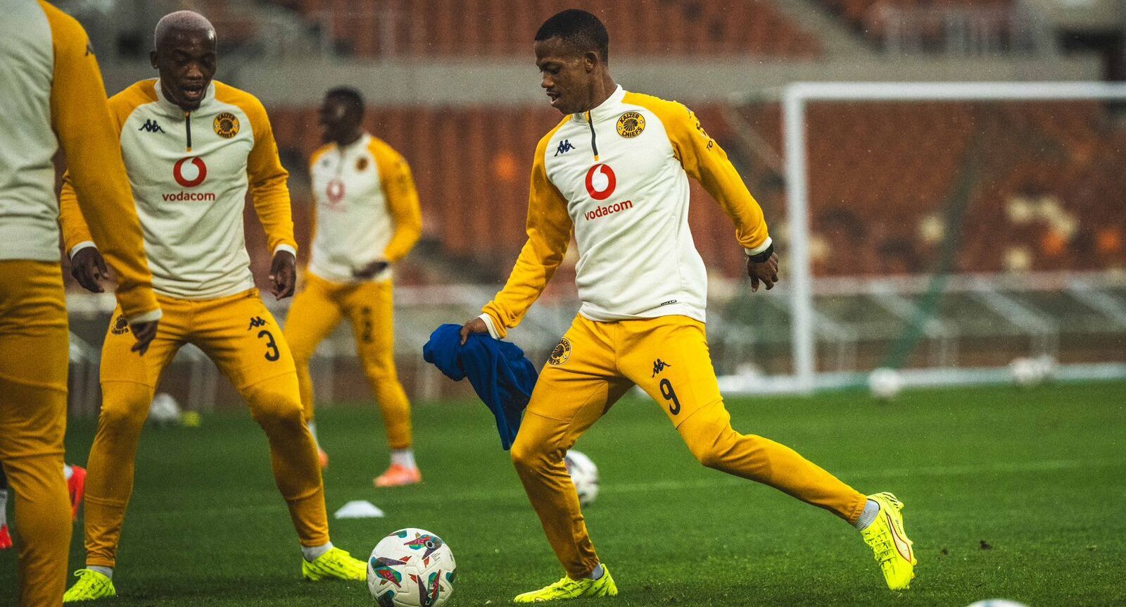 Khanyisa Mayo & Ashley du Preez, Kaizer Chiefs
