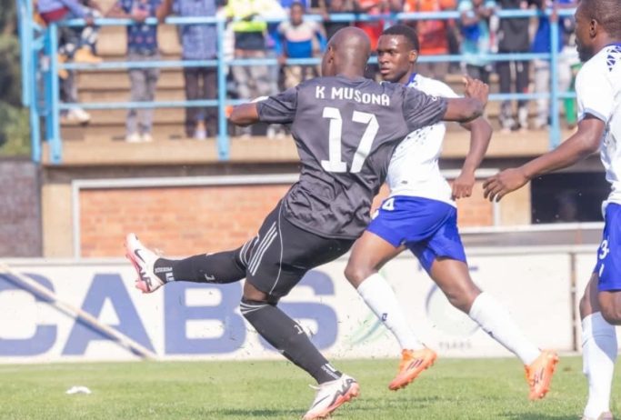 Knowledge Musona in action for Scottland FC