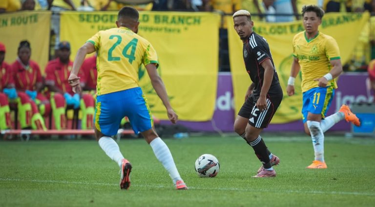 Oswin Appollis in action for Orlando Pirates against Mamelodi Sundowns