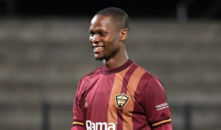 Thabo Moloisane in Stellenbosch FC colours