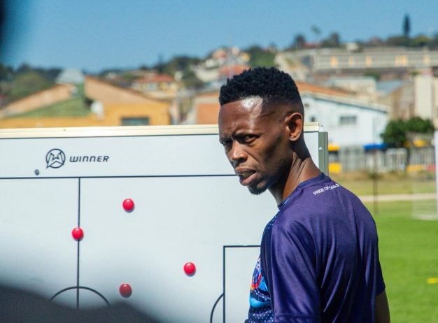 Chippa United coach Vusumuzi Vilakazi looking at the players during a training session