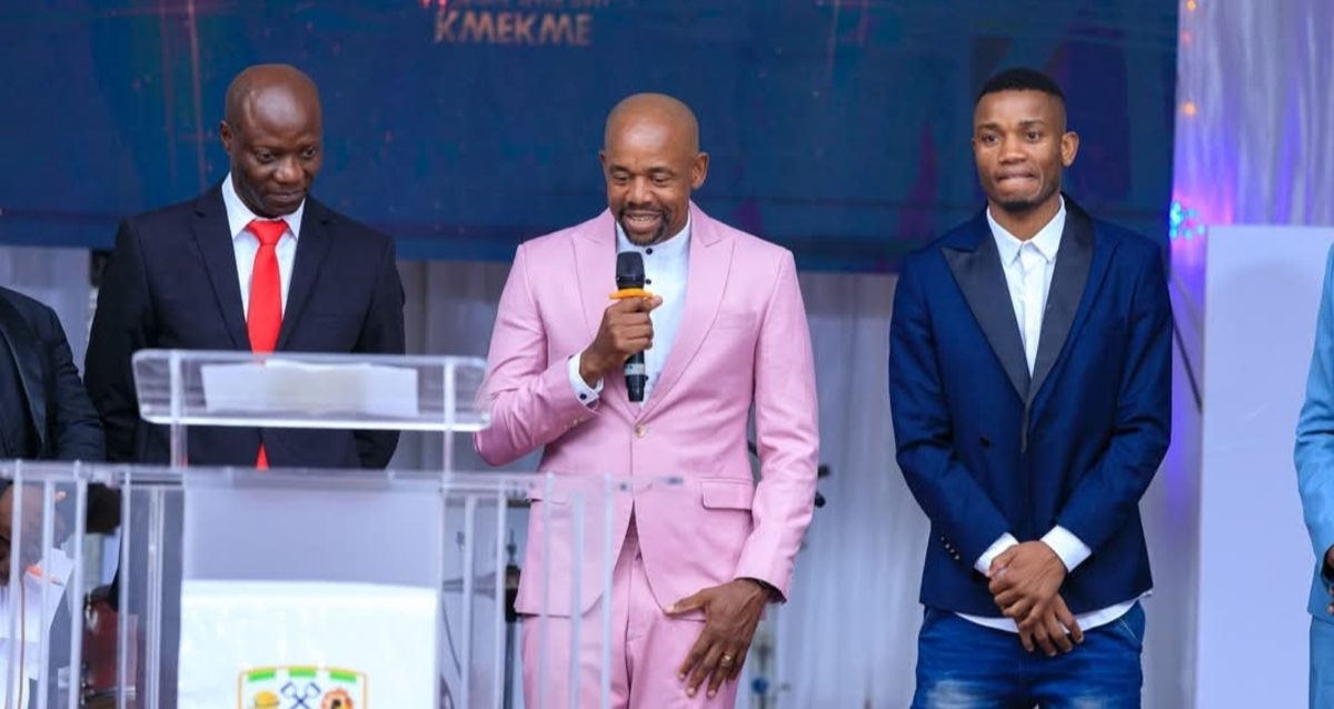 Former Mamelodi Sundowns speaking at Hardrock FC awards in Zimbabwe