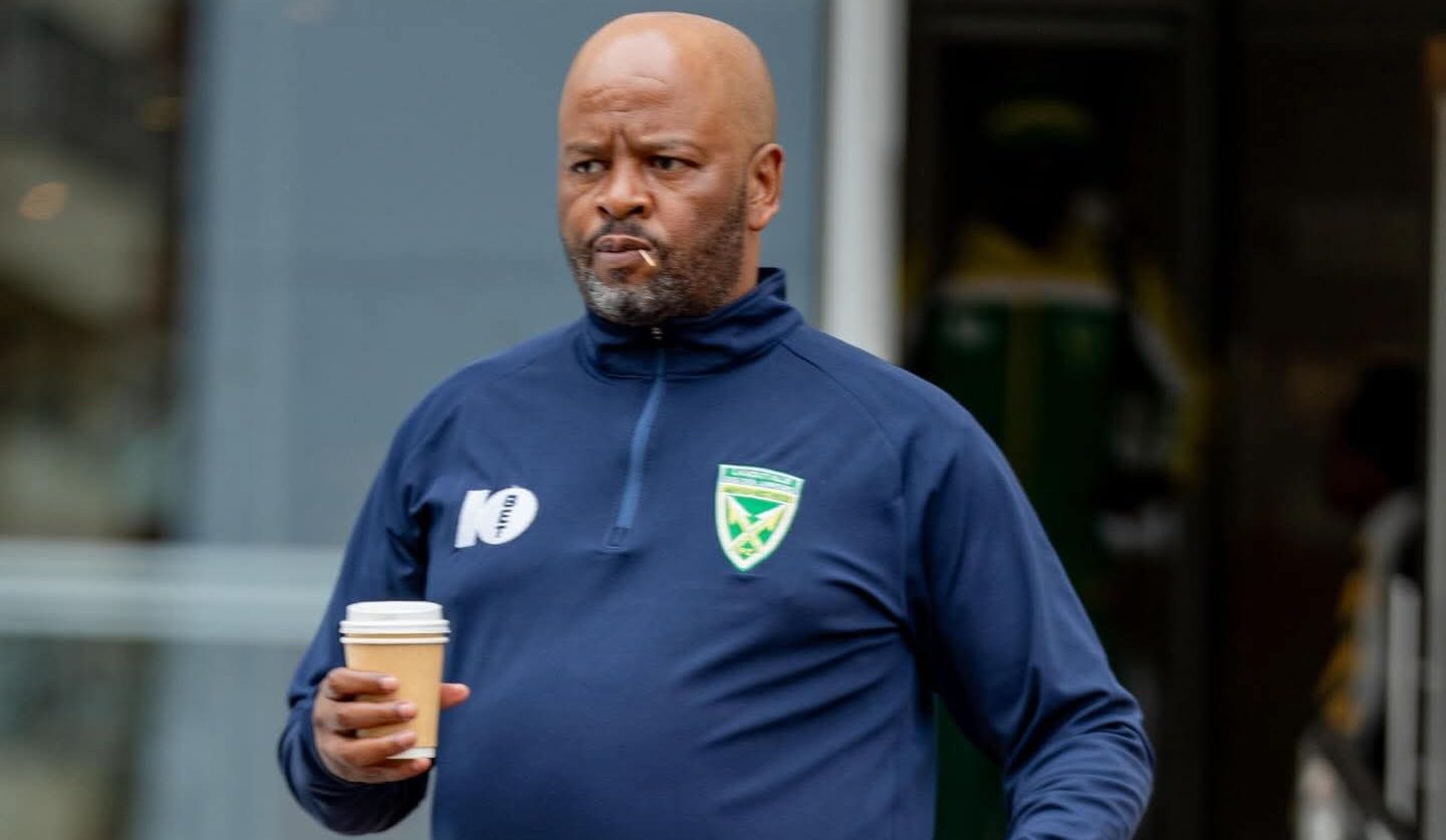 Manqoba Mngqithi at Golden Arrows