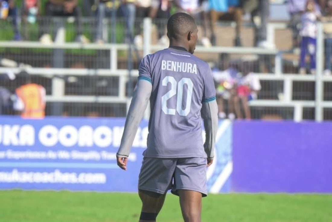 Ngezi Platinum Stars striker, Takunda Benhura