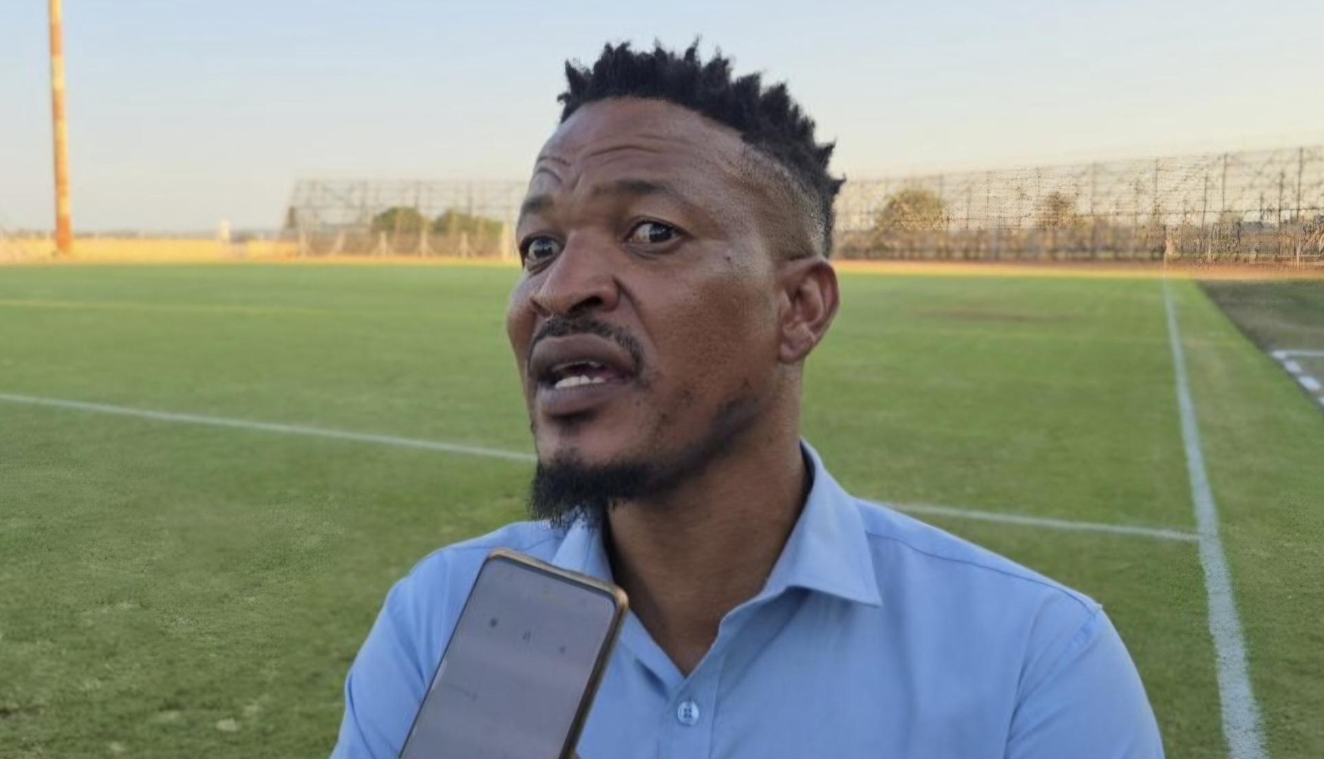 Tlou Segolela addressing the media at the Thohoyandou Stadium 