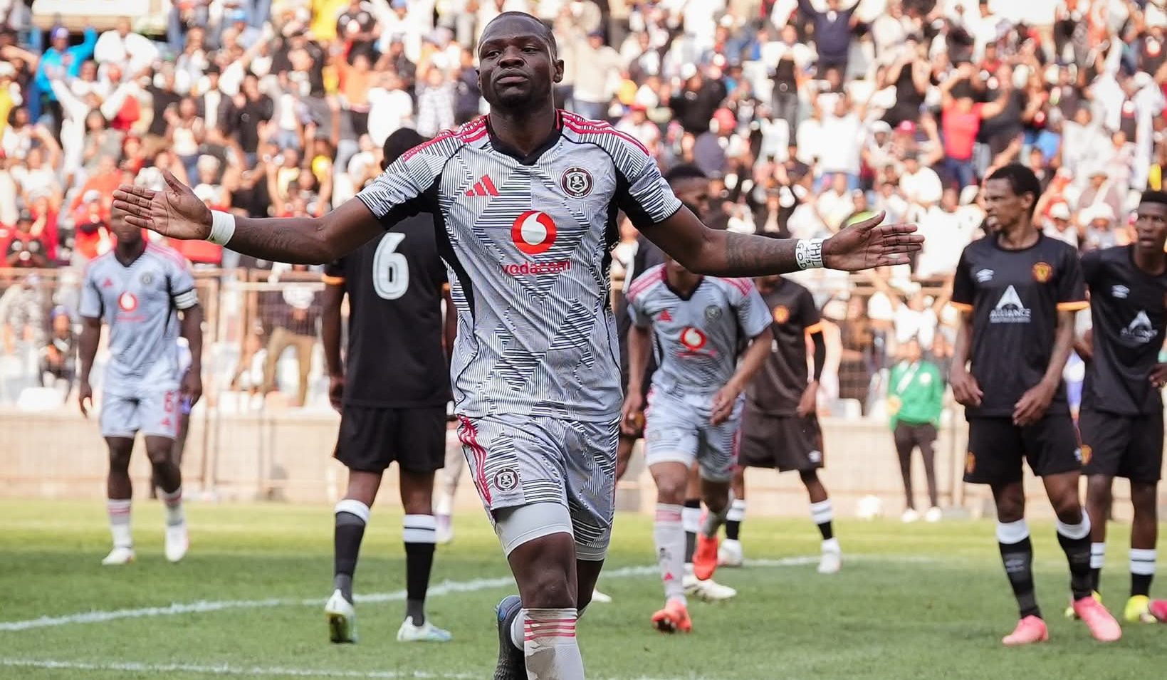 Tshegofatso Mabasa in celebratory mood after scoring for Orlando Pirates