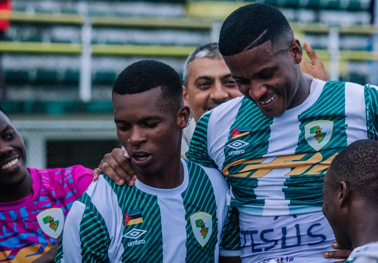 Brazilian defender Gustavo Vieira Lopes with teammates at Mozambican outfit Ferroviรกrio da Beira.