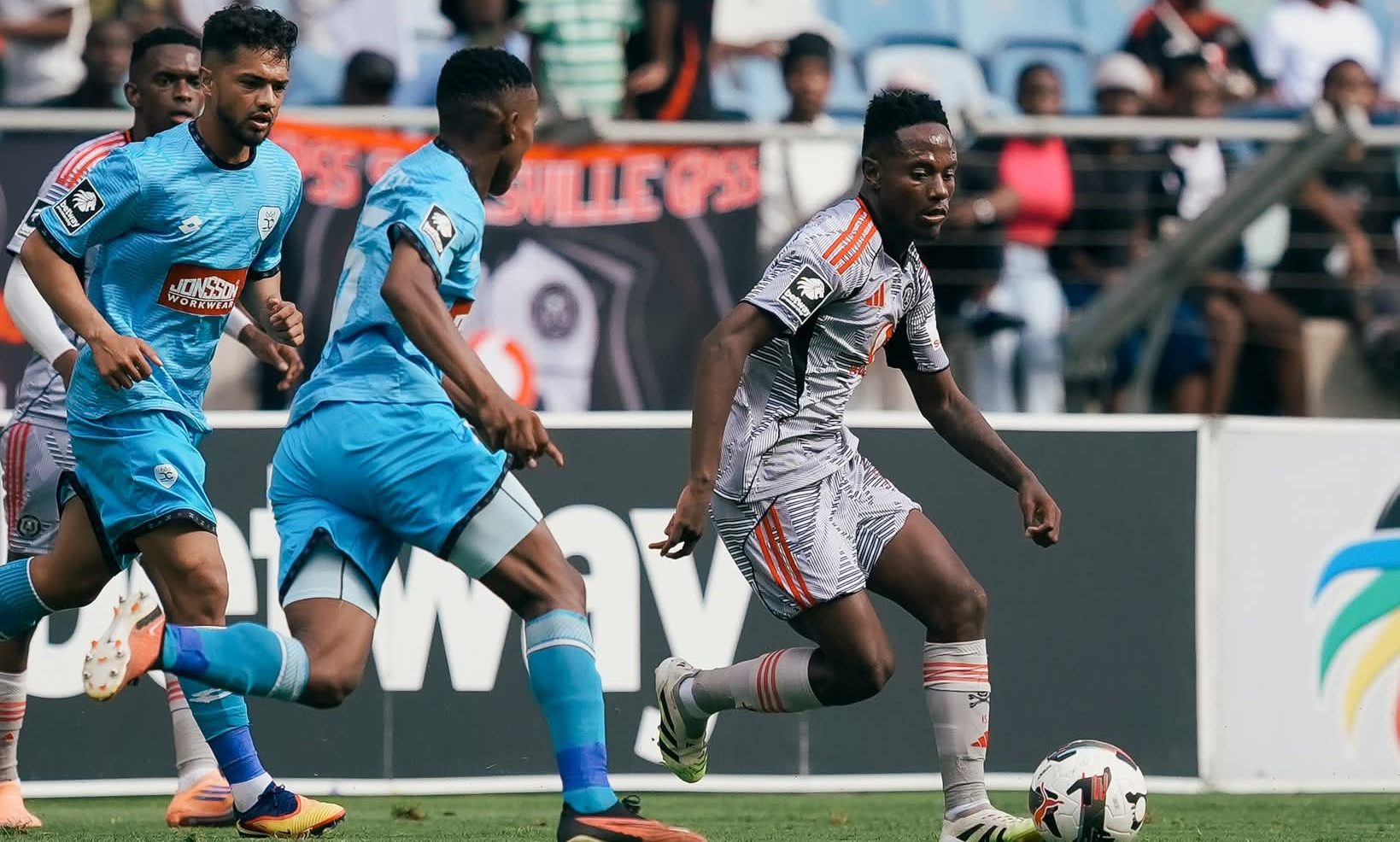 Masindi Nemtajela at Orlando Pirates