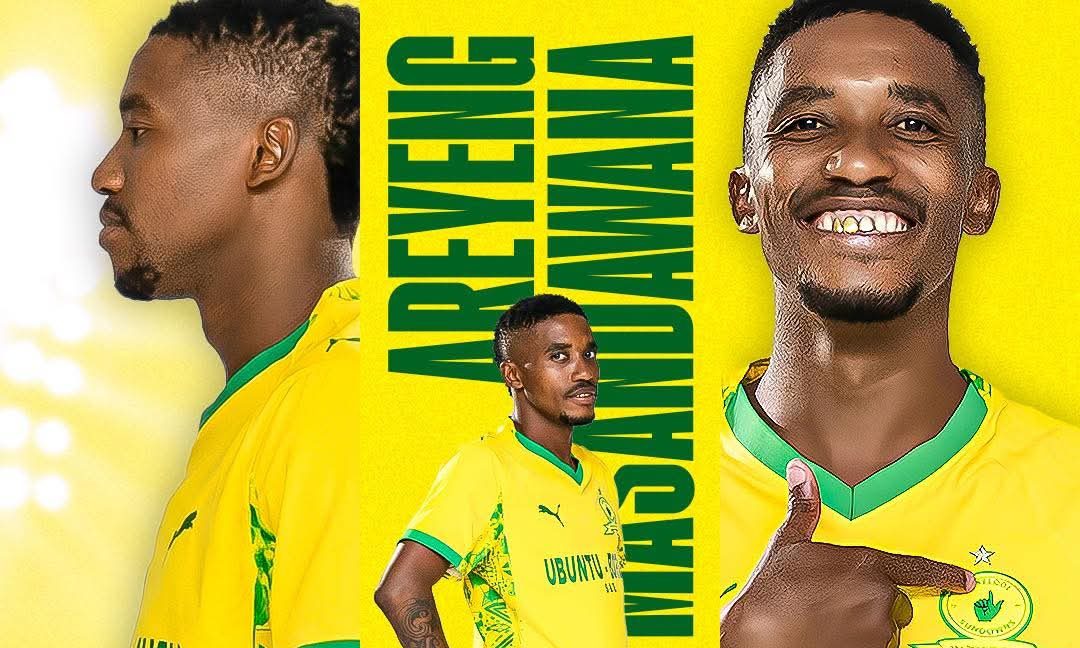 Monnapule Saleng in Mamelodi Sundowns colours