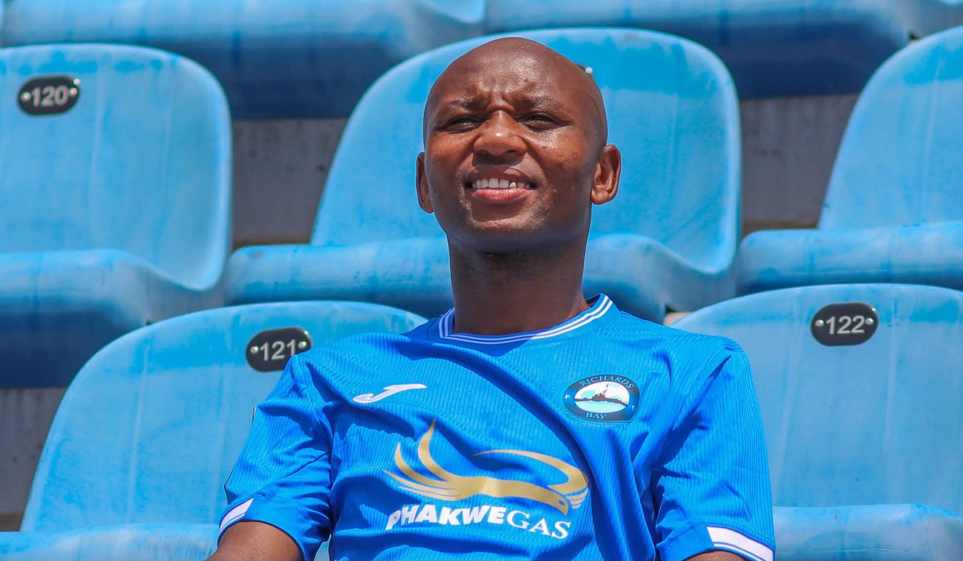 Sanele Barns sitting in the stands after his Richards Bay return