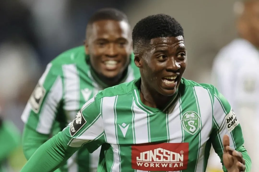 Siviwe Magidigidi celebrating a goal.