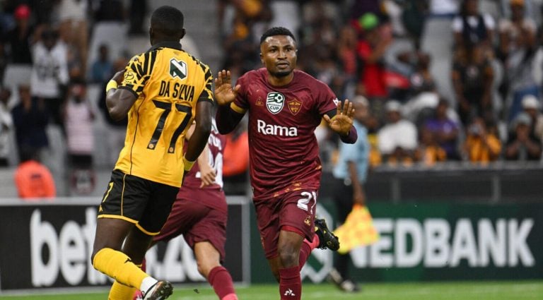 Ibraheem Jabaar of Stellenbosch FC celebrates running past Kaizer Chiefs striker Flavio da Silva