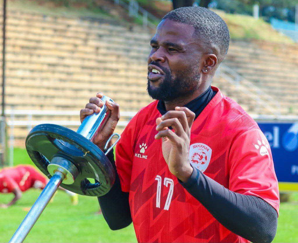 Lesedi Kapinga during a training session with Sekhukhune United 