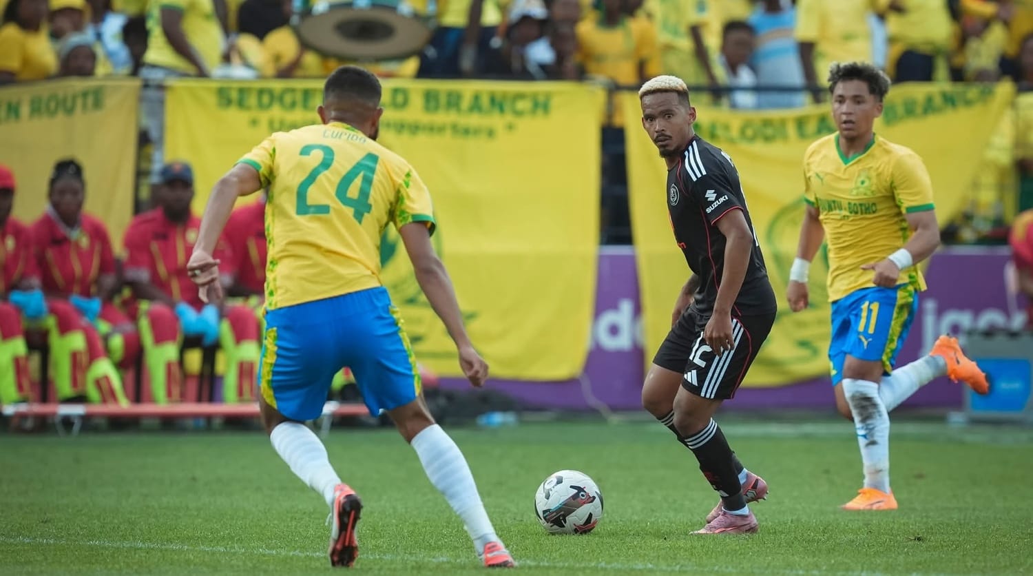 Orlando Pirates in action against Mamelodi Sundowns