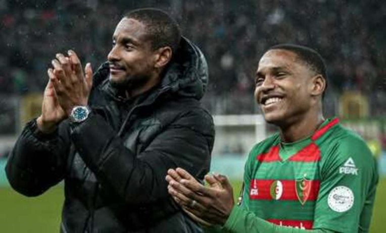 Rulani Mokwena, MC Alger coach saluting fans